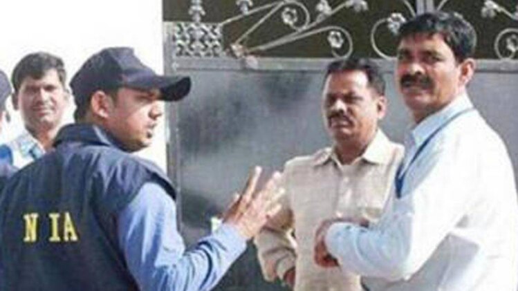 एनआईए की छापे मारी