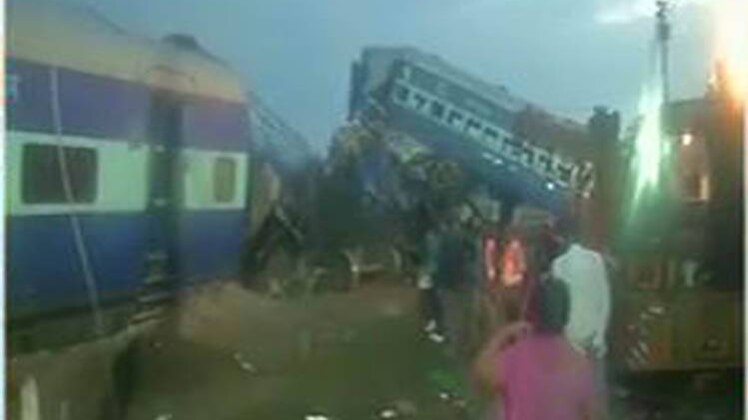 नॉनस्टॉप 100: रेल हादसे में 24 लोगों की मौत