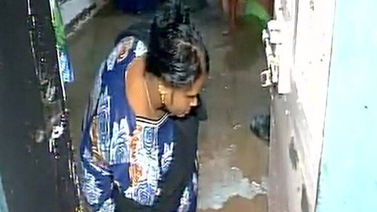 बारिश से बेहाल मुंबई