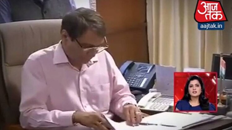 रेल मंत्री सुरेश प्रभु