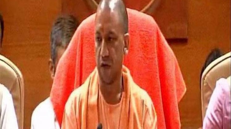 योगी सरकार का 'संवेदना कार्ड'