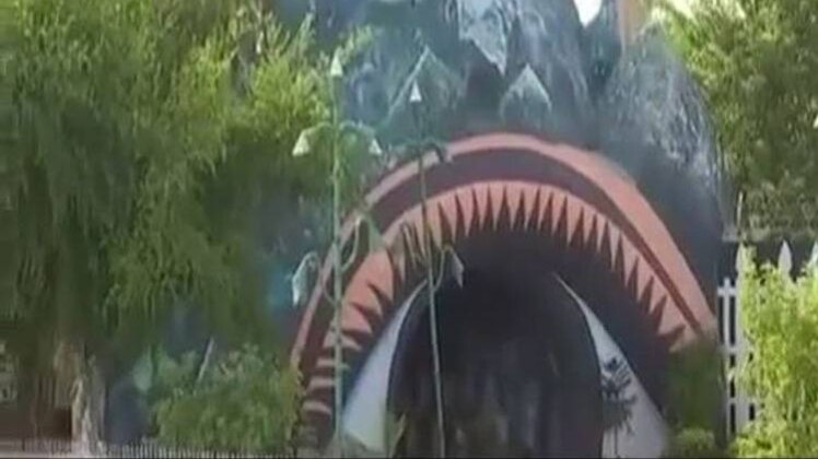 ऐसी है राम रहीम की 'रंगनगरी'