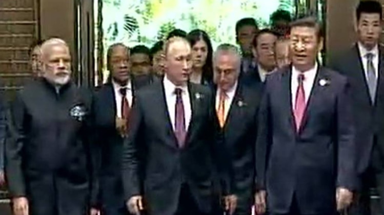 क्रांतिकारी बहुत क्रांतिकारी