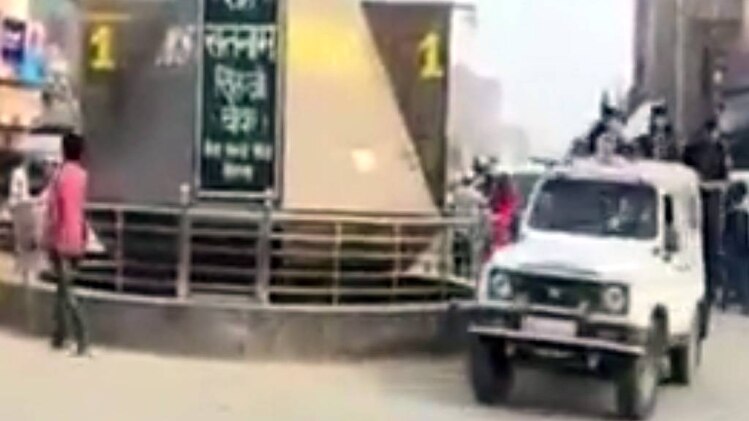 क्रांतिकारी बहुत क्रांतिकारी