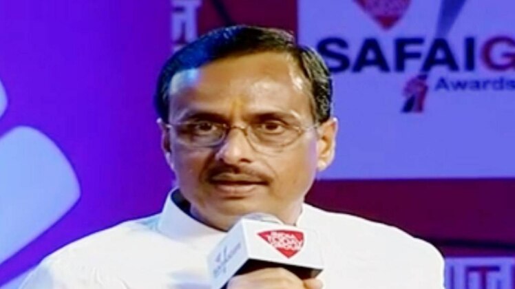 दिनेश शर्मा