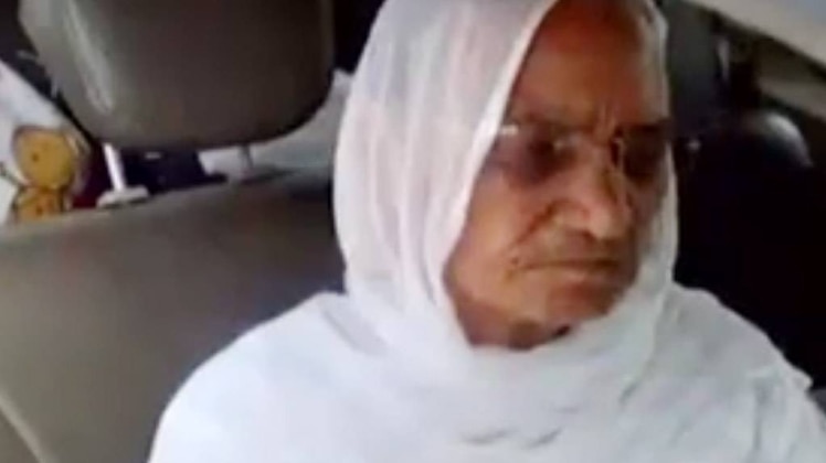 गुरमीत राम रहीम  मां से मिलकर रो पड़ा