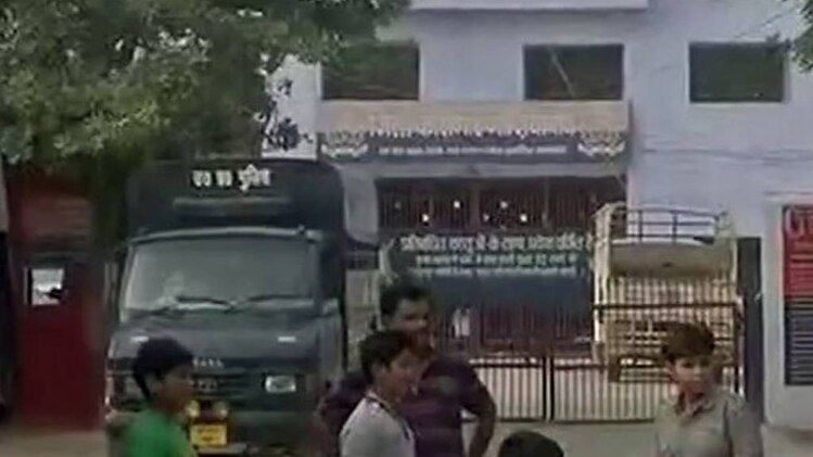 नॉनस्टॉप 100