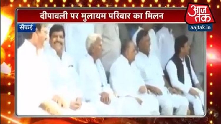 एक हुआ मुलायम परिवार!