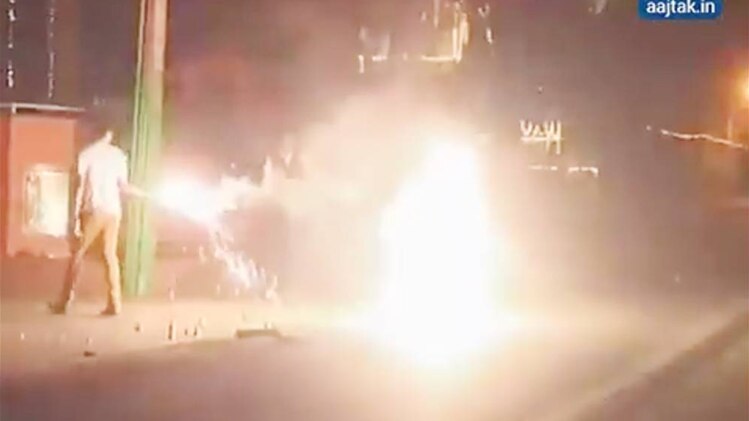 मुंबई के रिहाइशी इलाकों में पटाखा बैन