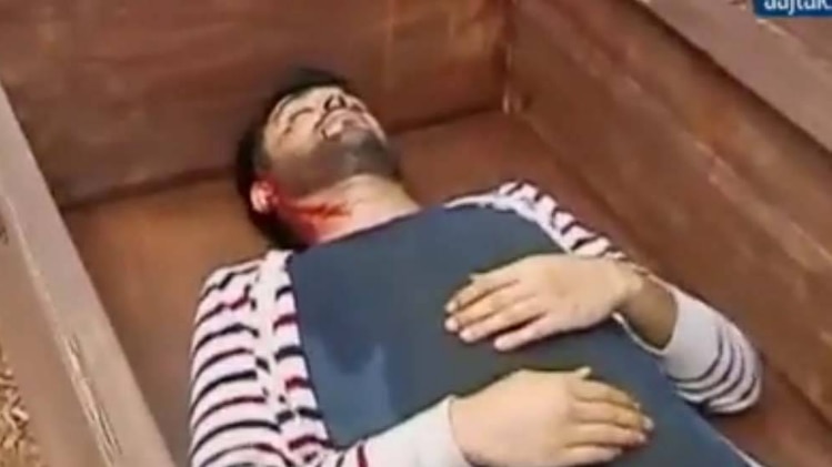 पिया अलबेला के सेट से