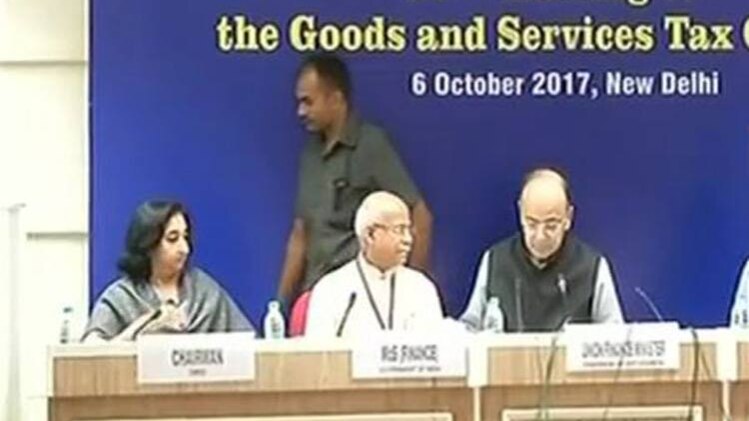 शतक आजतक: GST में कई चीजों पर छूट