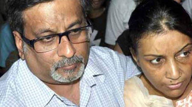 डॉ. राजेश और नूपुर तलवार