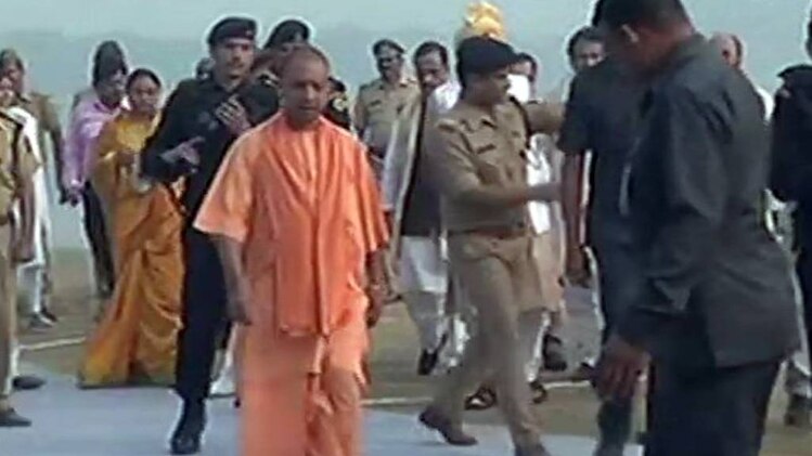 योगी आदित्यनाथ का आगरा दौरा