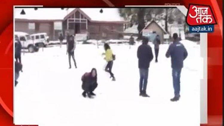 बर्फबारी