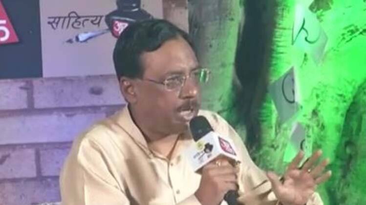 जेडीयू् सांसद व लेखक पवन कुमार वर्मा