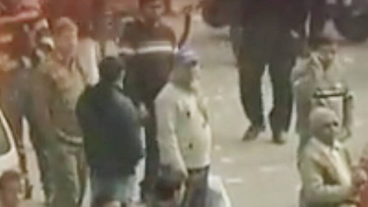 मैं भाग्य हूं...