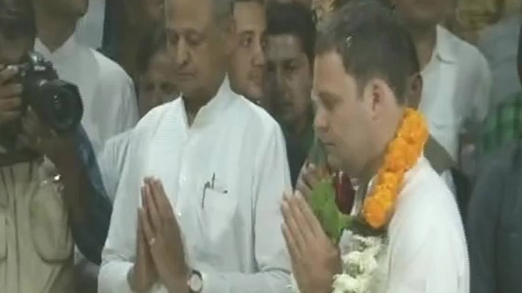 सोमनाथ मंदिर में राहुल गांधी