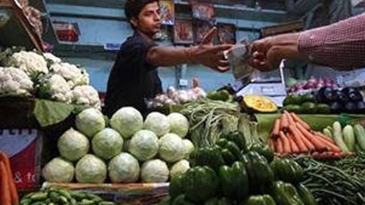 सब्जियों की कीमत बेतहाशा बढ़ी