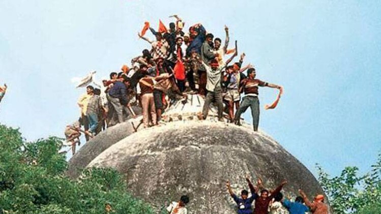 क्रांतिकारी बहुत क्रांतिकारी