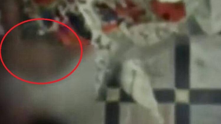 बेरहमी से महिला की पिटाई