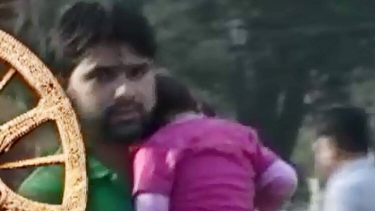 मैं भाग्य हूं