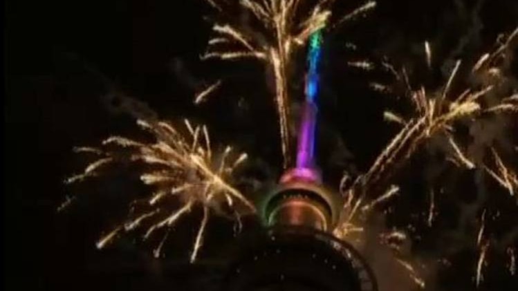 न्यूजीलैंड में नए साल का आगाज, ऑकलैंड में आतिशबाजी