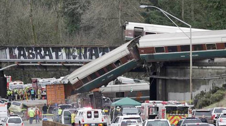 अमेरिका में ट्रेन हादसा