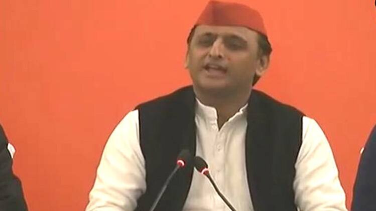 सीएम योगी के नोएडा दौरे पर अखिलेश का टोटका!