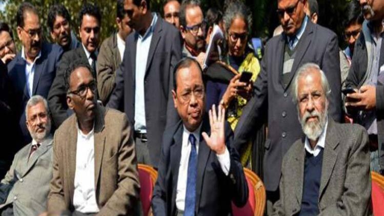 सुप्रीम कोर्ट के 4 जज vs चीफ जस्टिस!