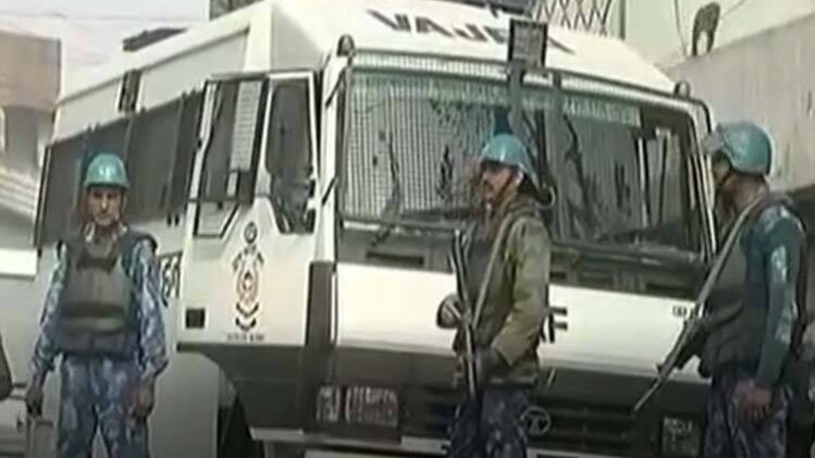 कासगंज में 'साजिश' की आग, सुलगी सियासत!