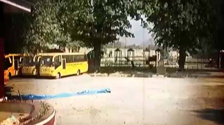 कश्मीरी स्कूलों के लिए राष्ट्रवादी सिलेबस जरूरी!