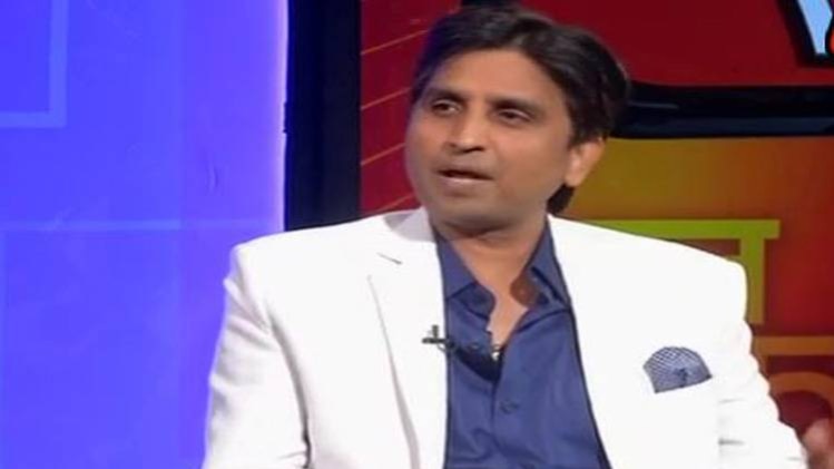 कुमार विश्वास ने सुनाई राजनीति को आईना दिखाने वाली कविता!