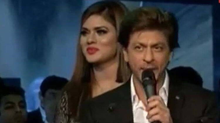 ऑटो एक्सपो में लगा बॉलीवुड के सितारों का 'मेला'