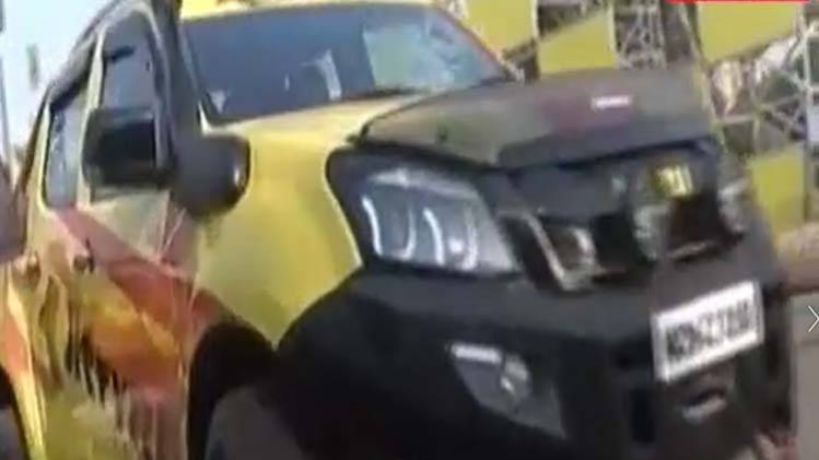 ऑटो एक्सपो में लीजिए स्टंट का मजा