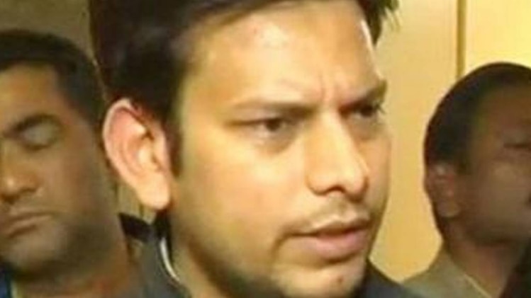 मुख्‍य सचिव से मारपीट: पुलिस ने AAP विधायक को गिरफ्तार किया