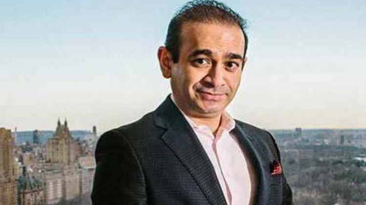 जानिए कौन है देश के सबसे बड़े बैंकिंग घोटाले के आरोपी नीरव मोदी