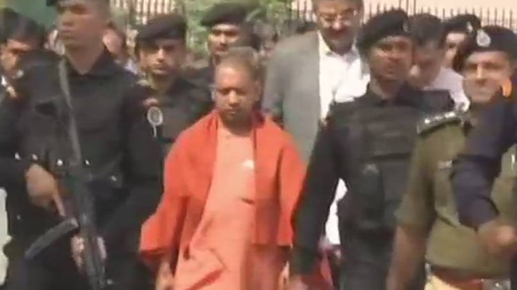 योगी आदित्यनाथ