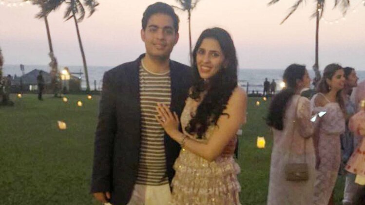 आकाश अंबानी और श्लोका मेहता