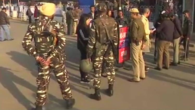 किसका होगा राजतिलक