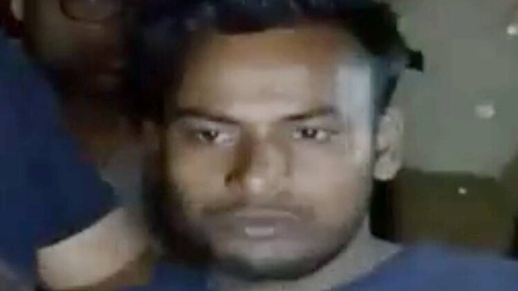 नोएडा पुलिस ने नक्सल कमांडर को गिरफ्तार किया