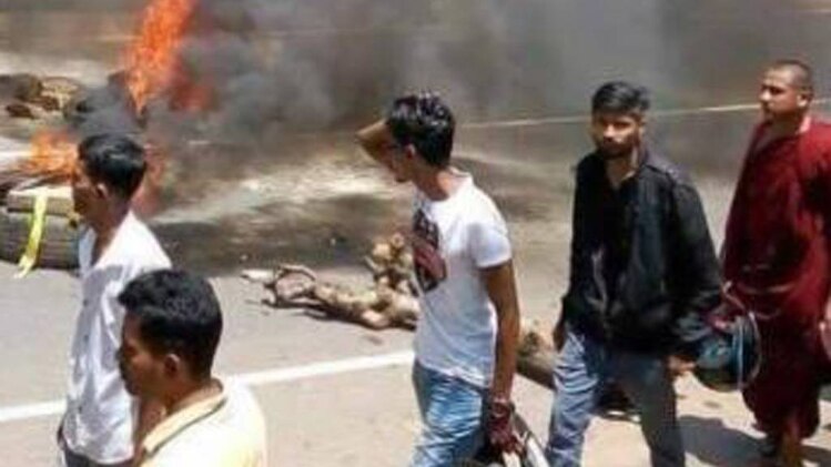 दंगों के बाद श्रीलंका में 10 दिन के लिए इमरजेंसी