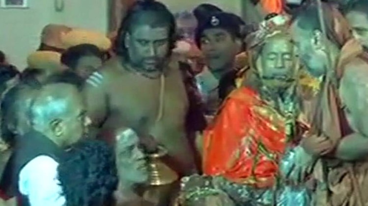 शंकराचार्य जयेंद्र सरस्वती महासमाधि में लीन हो गए