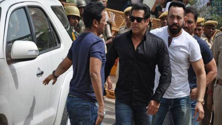 काले रंग की शर्ट पहनकर कोर्ट जाना सलमान को पड़ा भारी!