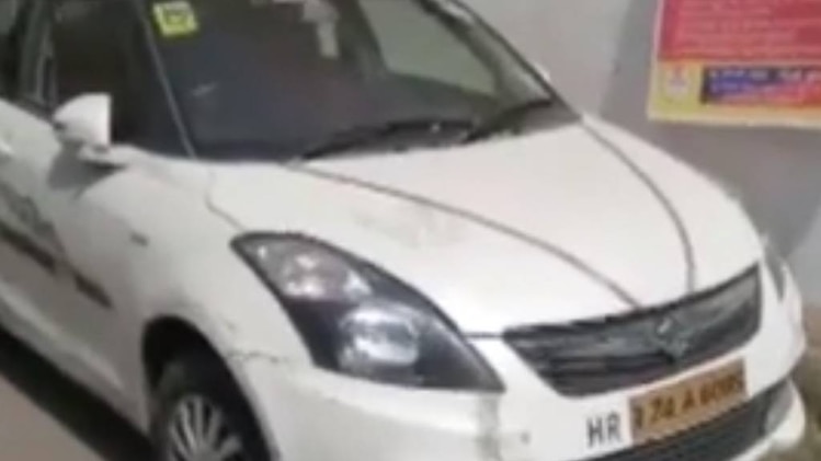 कैब ड्राअवर पर अश्लील हरकत करने का आरोप