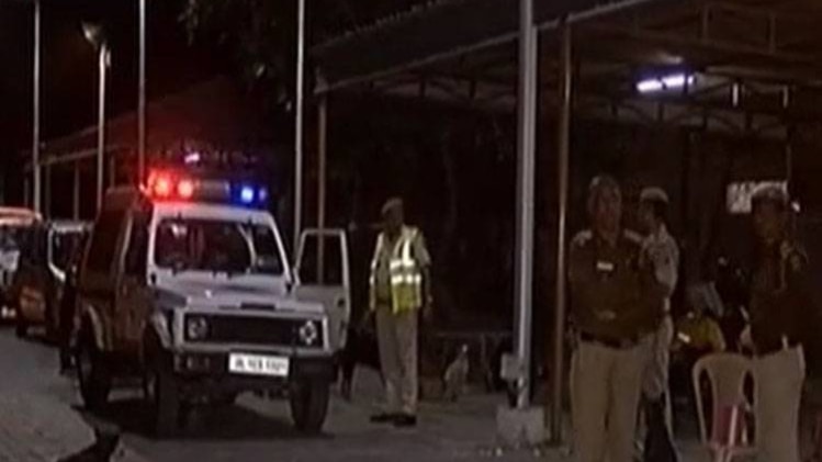 CBSE हेडक्वार्टर पर क्राइम ब्रांच की दस्तक