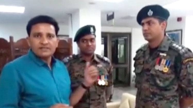 CRPF के कोबरा कमांडो को शौर्य चक्र