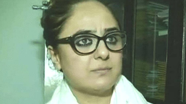 पीड़िता की वकील