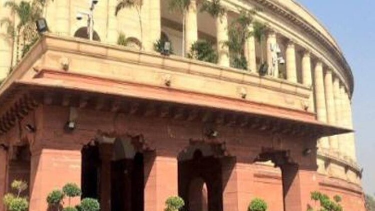 बजट सत्र के आखिरी दिन प्रदर्शन