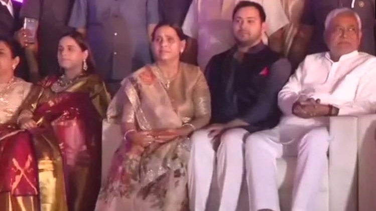 तेजप्रताप यादव की शादी में नीतीश कुमार