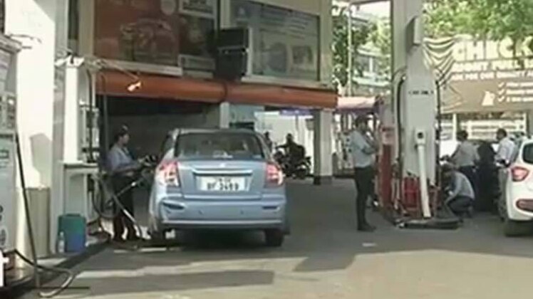 ... तो इसलिए गर्मी में ना कराएं गाड़ी का टैंक फुल!